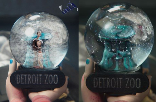 2018-10/1538721075_snowglobe-coraline