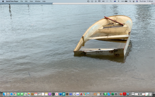 2021-04/dinghy-in-water-water-in-dinghy