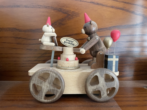 2021-07/music-box